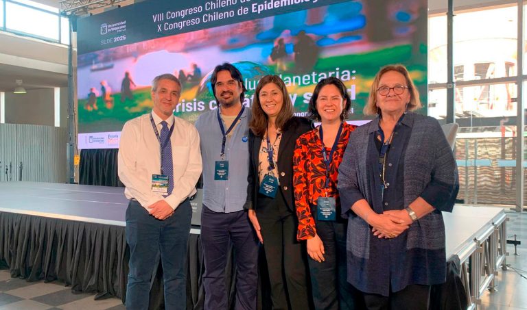 Expositores y Grupo de Ciencia de datos SOCHISAL en Simposio